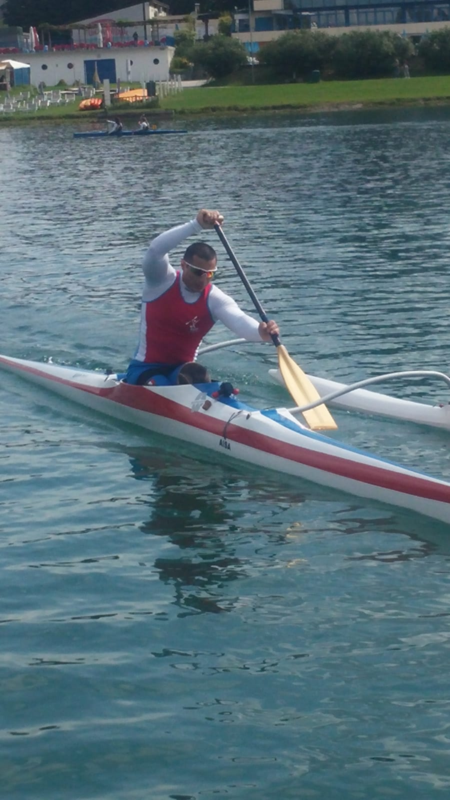 Canoa sul lago